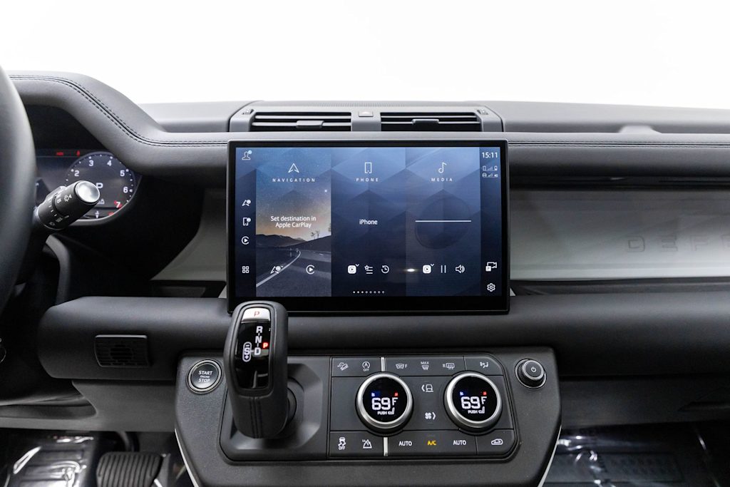 Thumbnail: 2025 Land Rover Defender - 14