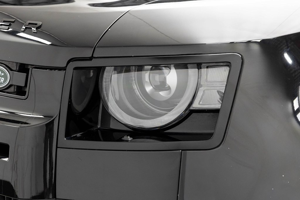 Thumbnail: 2025 Land Rover Defender - 47