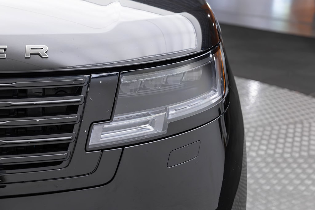 Thumbnail: 2025 Land Rover Range Rover - 53