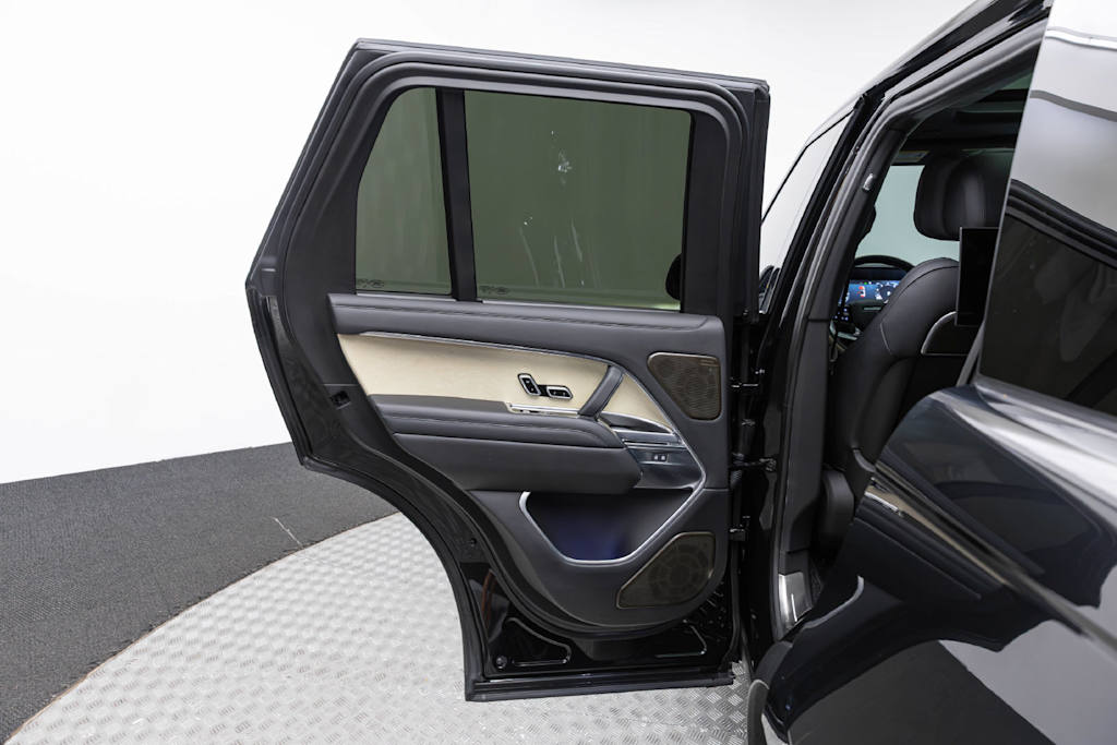 Thumbnail: 2025 Land Rover Range Rover - 34
