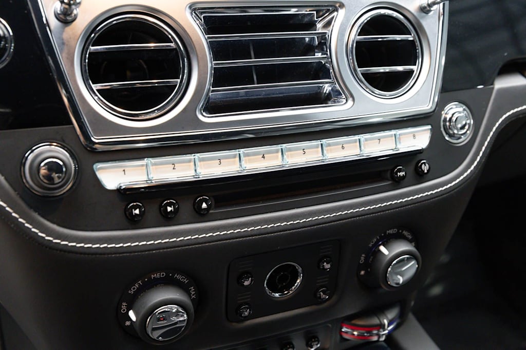 Thumbnail: 2018 Rolls-Royce Wraith - 33