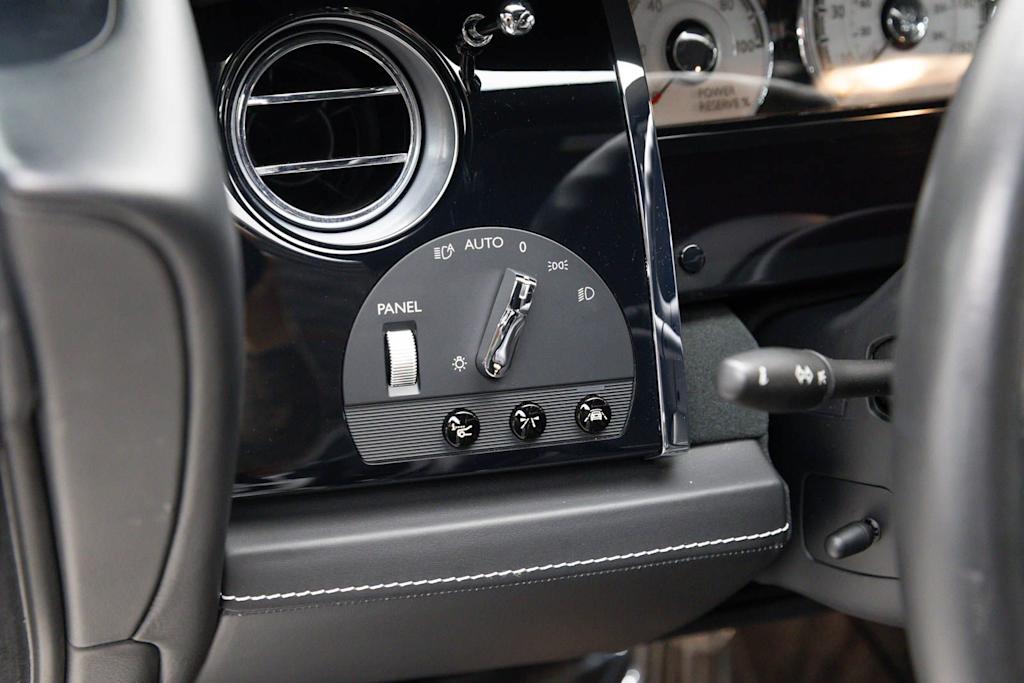 Thumbnail: 2018 Rolls-Royce Wraith - 30