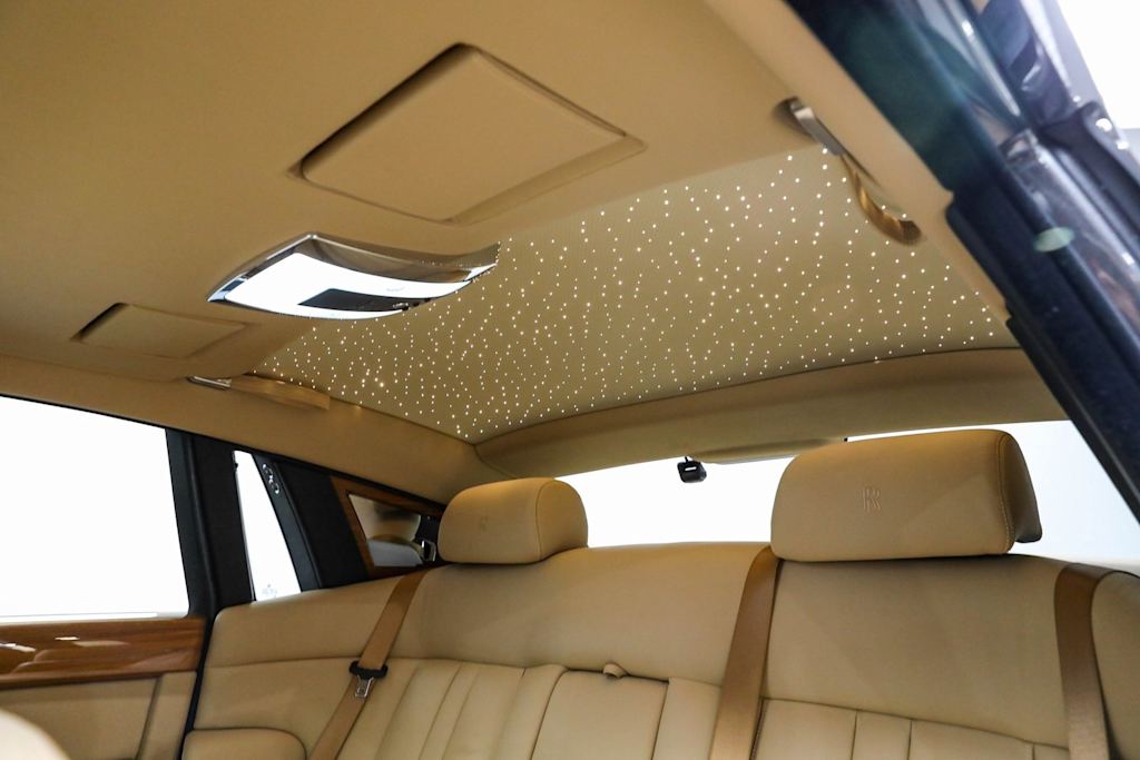 Thumbnail: 2015 Rolls-Royce Phantom - 47
