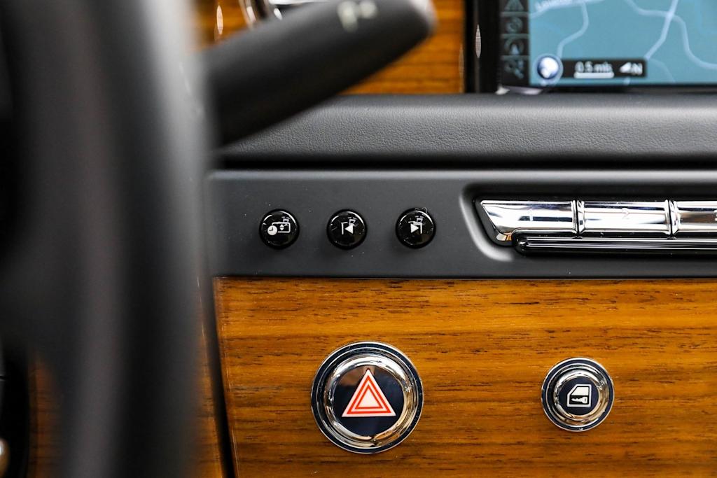Thumbnail: 2015 Rolls-Royce Phantom - 26