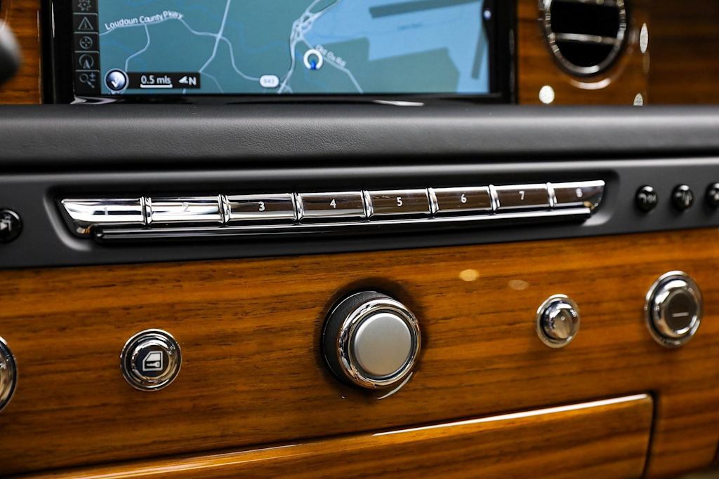 Thumbnail: 2015 Rolls-Royce Phantom - 27