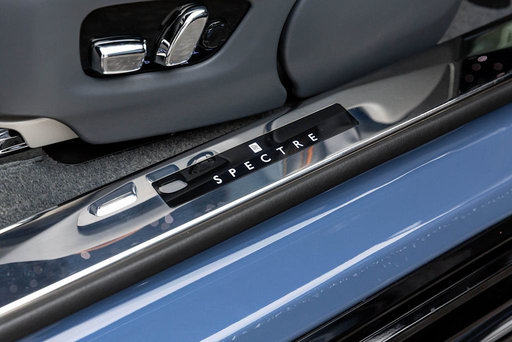 Thumbnail: 2024 Rolls-Royce Spectre - 6