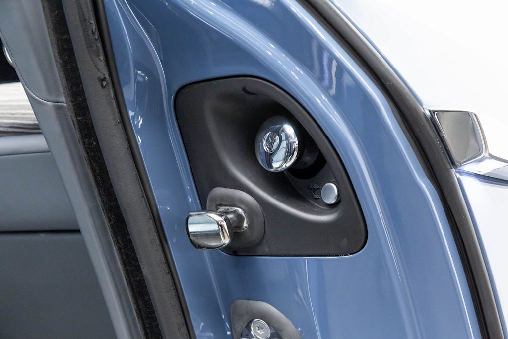 Thumbnail: 2024 Rolls-Royce Spectre - 39