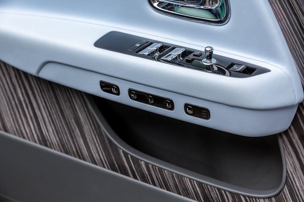 Thumbnail: 2024 Rolls-Royce Spectre - 55