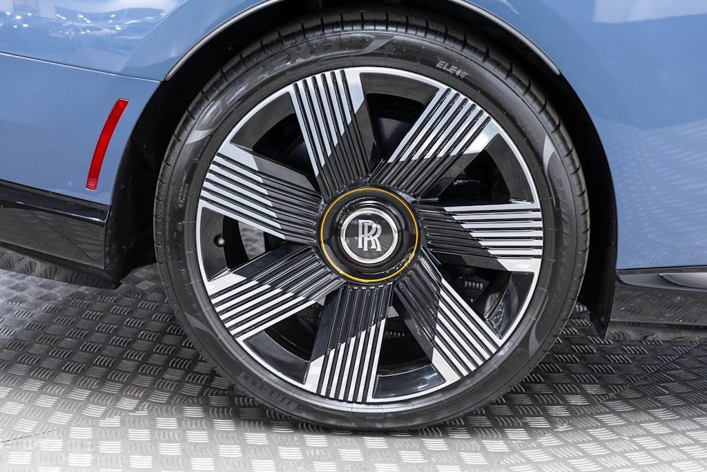 Thumbnail: 2024 Rolls-Royce Spectre - 41