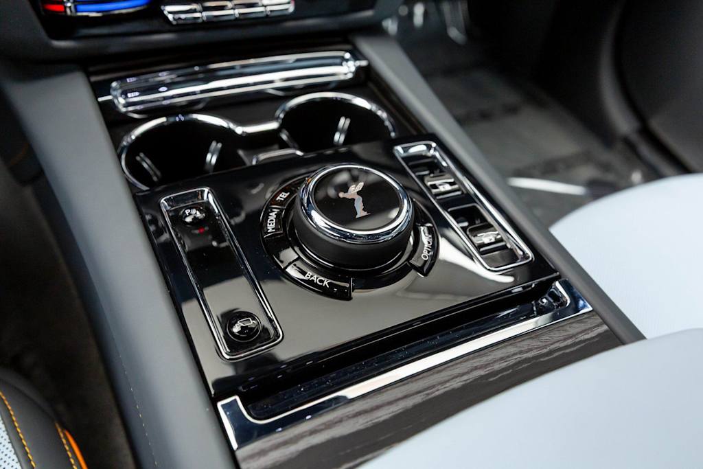 Thumbnail: 2024 Rolls-Royce Spectre - 32