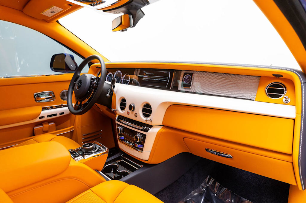 Thumbnail: 2023 Rolls-Royce Phantom - 12