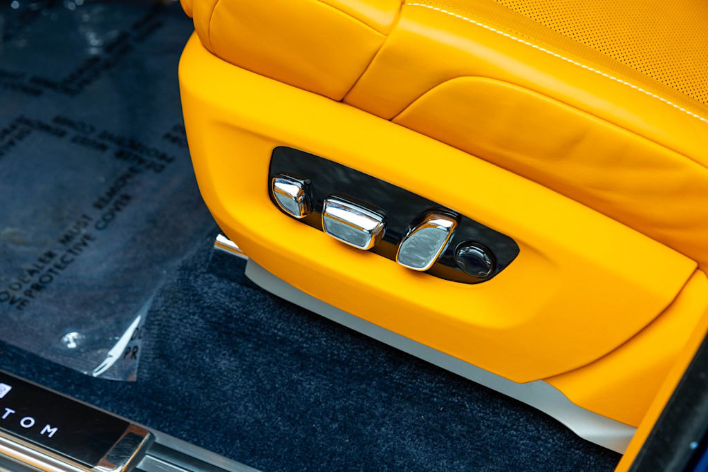 Thumbnail: 2023 Rolls-Royce Phantom - 21