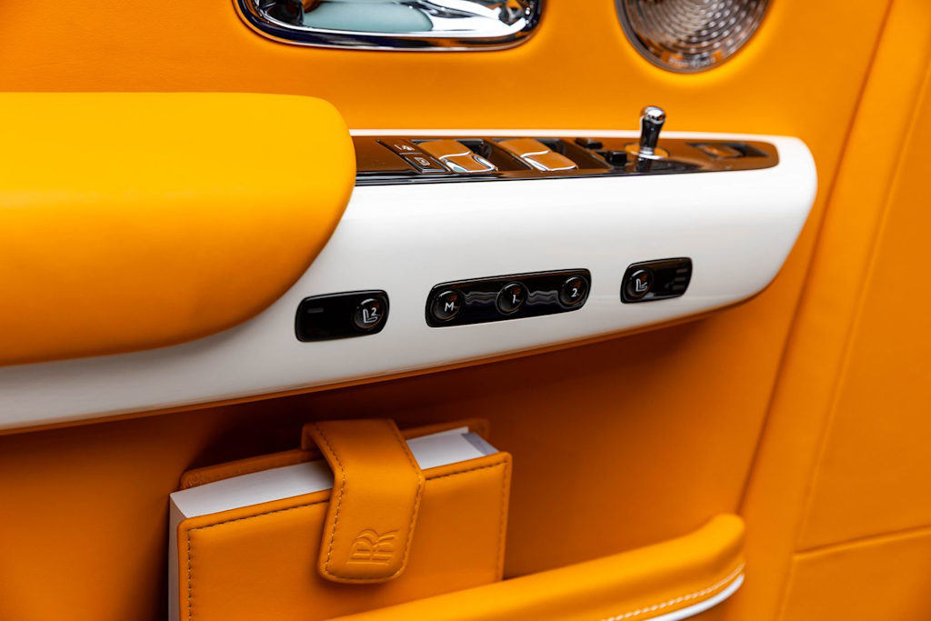 Thumbnail: 2023 Rolls-Royce Phantom - 20