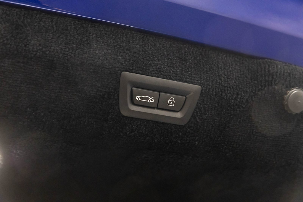 Thumbnail: 2023 Rolls-Royce Phantom - 33