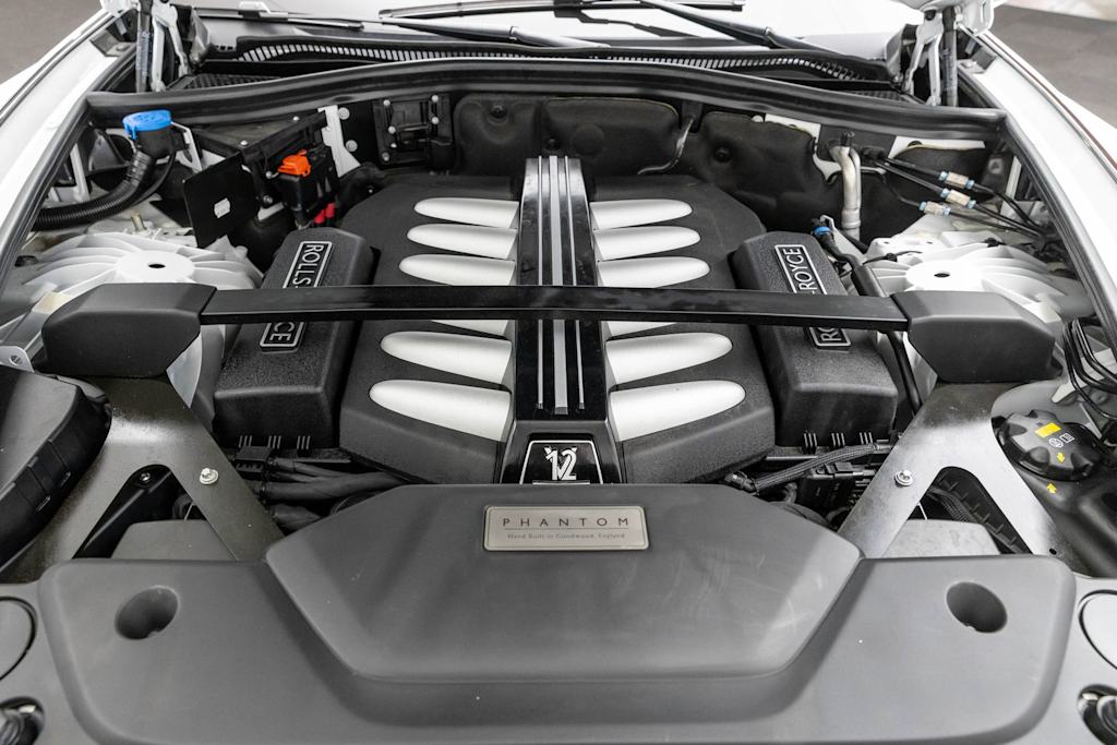 Thumbnail: 2020 Rolls-Royce Phantom - 9