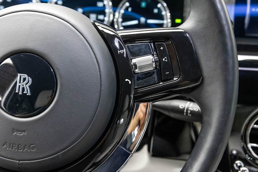 Thumbnail: 2020 Rolls-Royce Phantom - 29