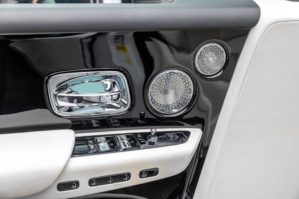Thumbnail: 2020 Rolls-Royce Phantom - 24