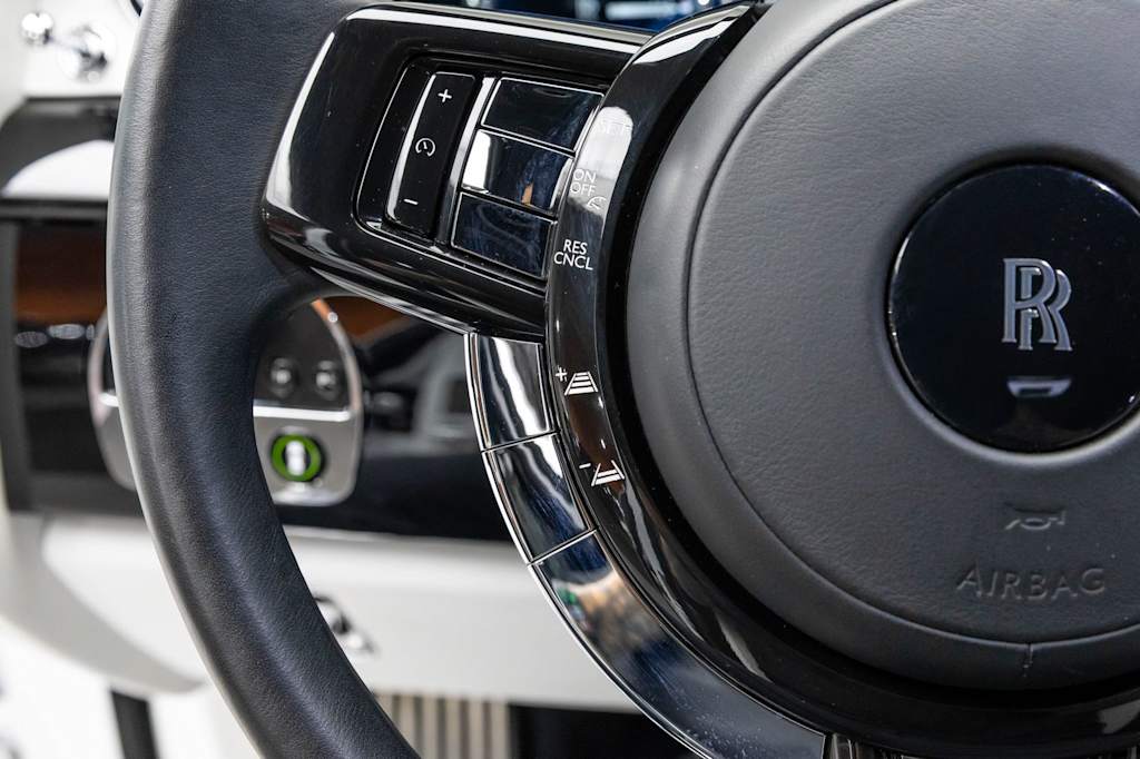 Thumbnail: 2020 Rolls-Royce Phantom - 28