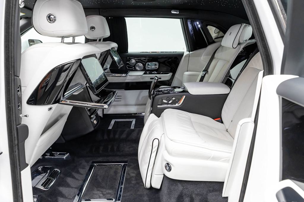 Thumbnail: 2020 Rolls-Royce Phantom - 72