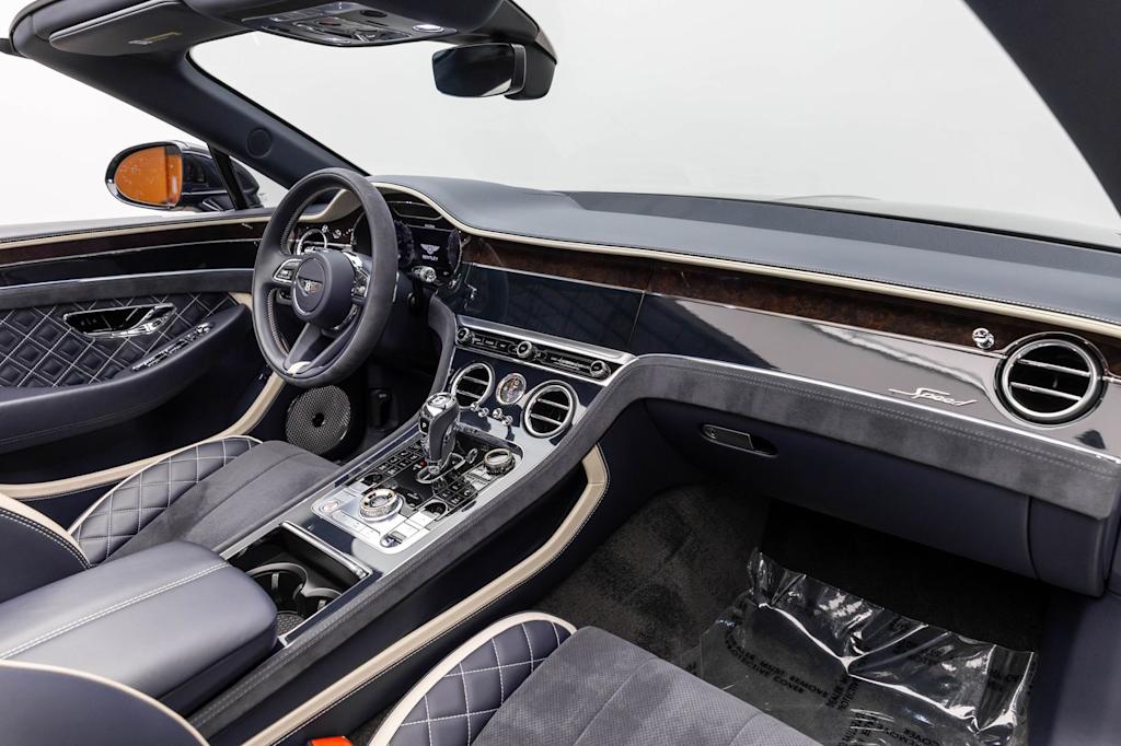 Thumbnail: 2022 Bentley Continental - 13