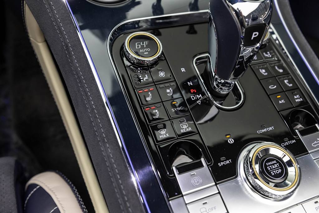 Thumbnail: 2022 Bentley Continental - 39