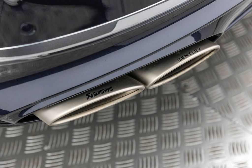 Thumbnail: 2022 Bentley Continental - 63