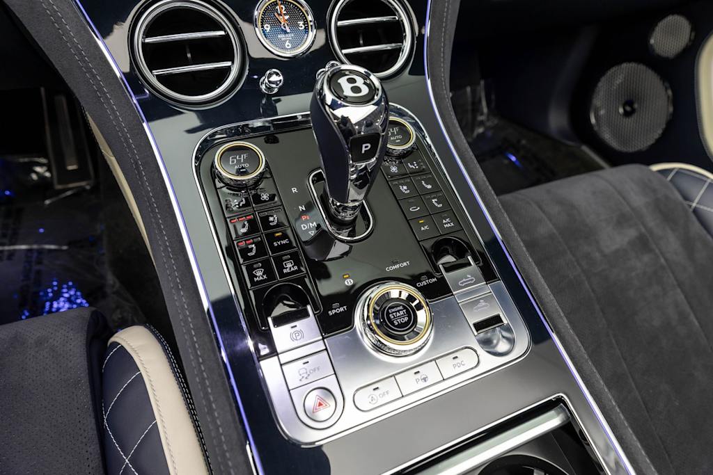 Thumbnail: 2022 Bentley Continental - 15