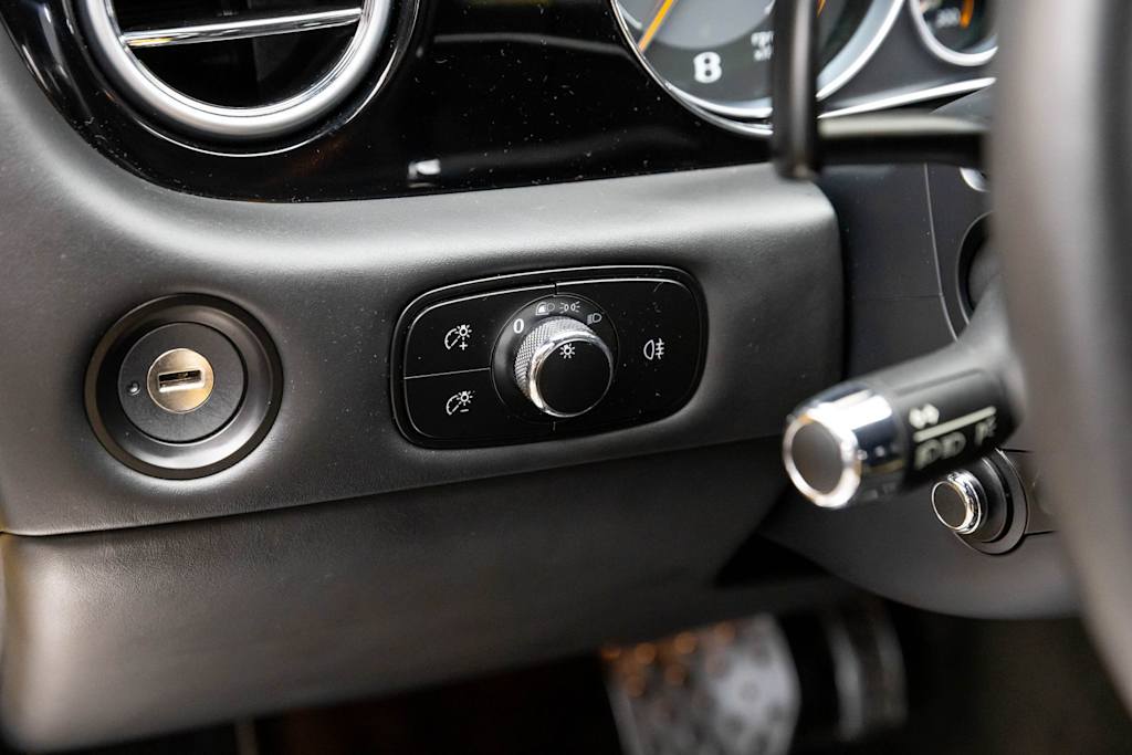 Thumbnail: 2014 Bentley Continental - 31