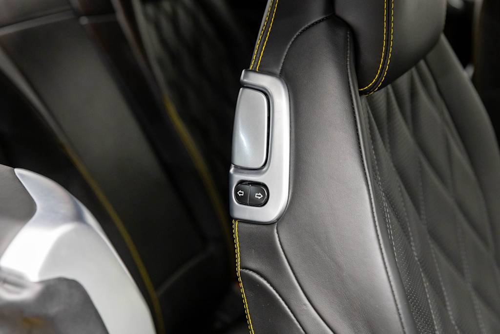 Thumbnail: 2014 Bentley Continental - 50