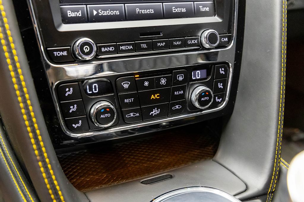 Thumbnail: 2014 Bentley Continental - 36