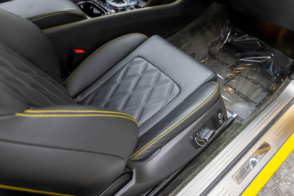 Thumbnail: 2014 Bentley Continental - 15