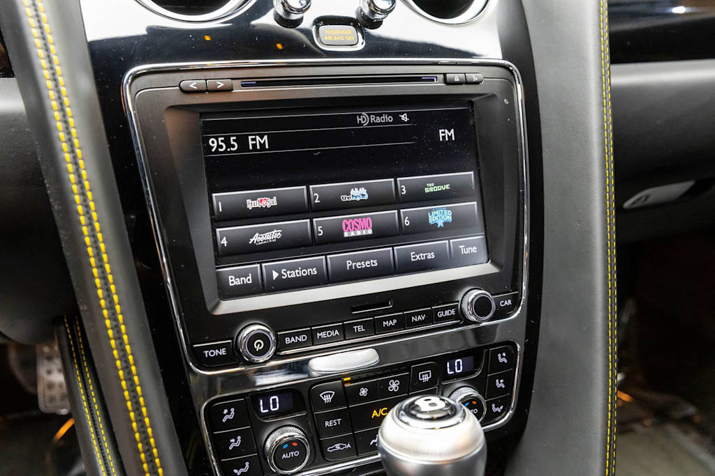 Thumbnail: 2014 Bentley Continental - 23