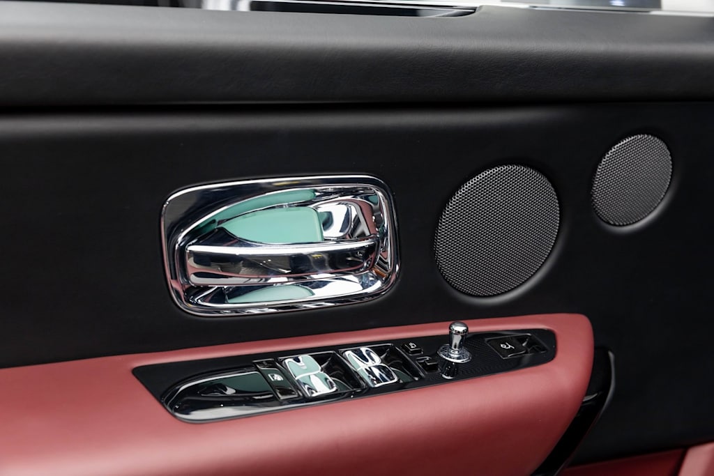 Thumbnail: 2022 Rolls-Royce Cullinan - 23