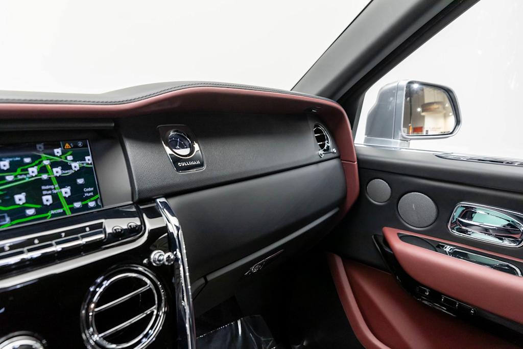 Thumbnail: 2022 Rolls-Royce Cullinan - 15