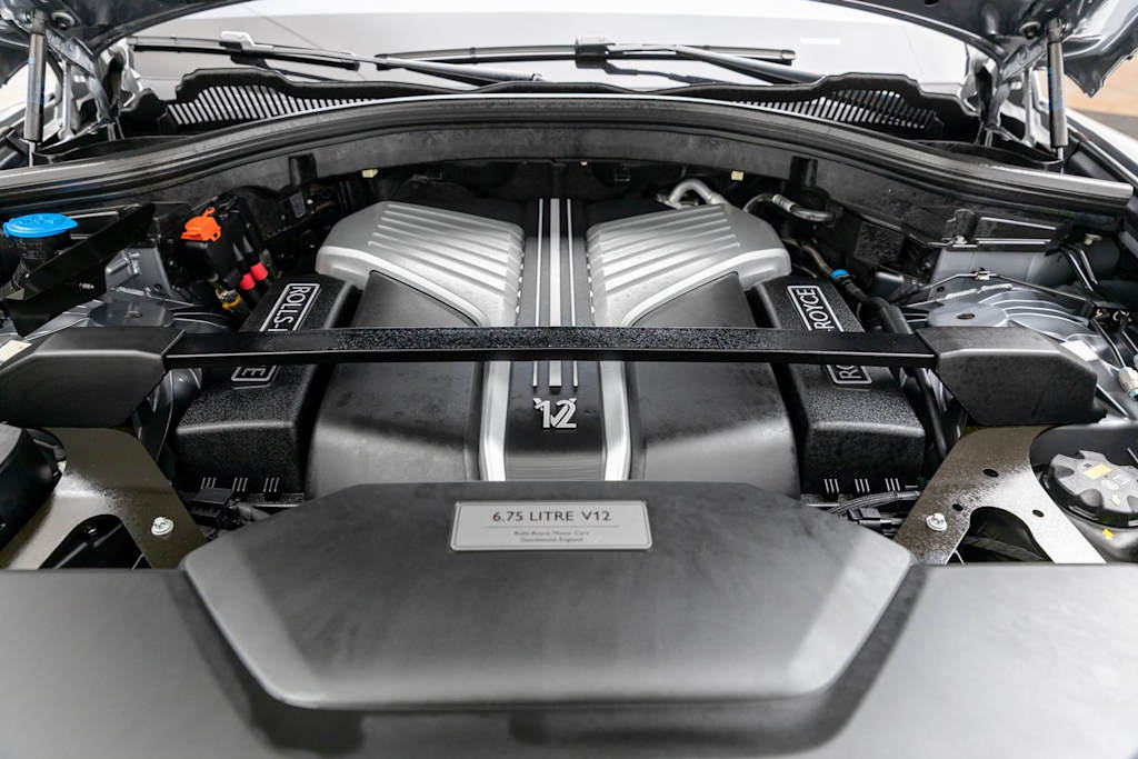 Thumbnail: 2022 Rolls-Royce Cullinan - 9