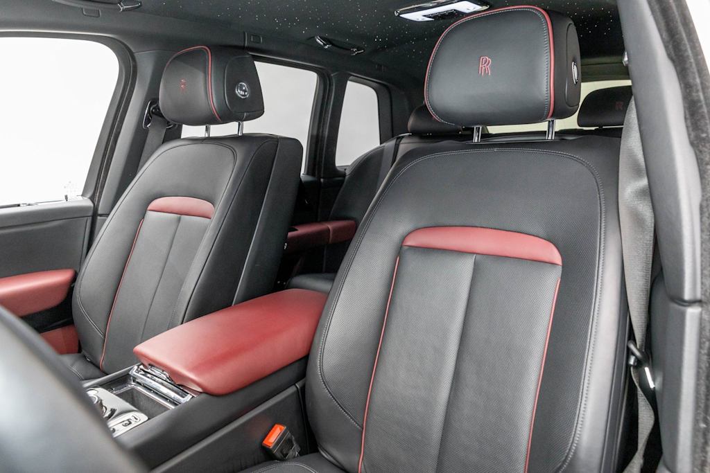 Thumbnail: 2022 Rolls-Royce Cullinan - 57
