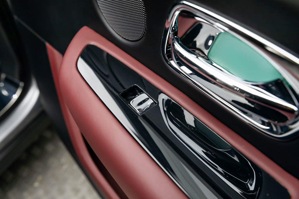 Thumbnail: 2022 Rolls-Royce Cullinan - 41