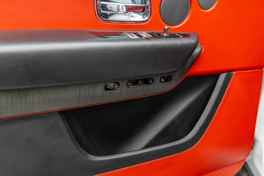 Thumbnail: 2020 Rolls-Royce Cullinan - 6
