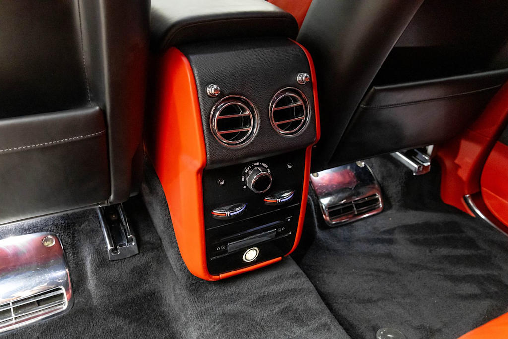 Thumbnail: 2020 Rolls-Royce Cullinan - 45