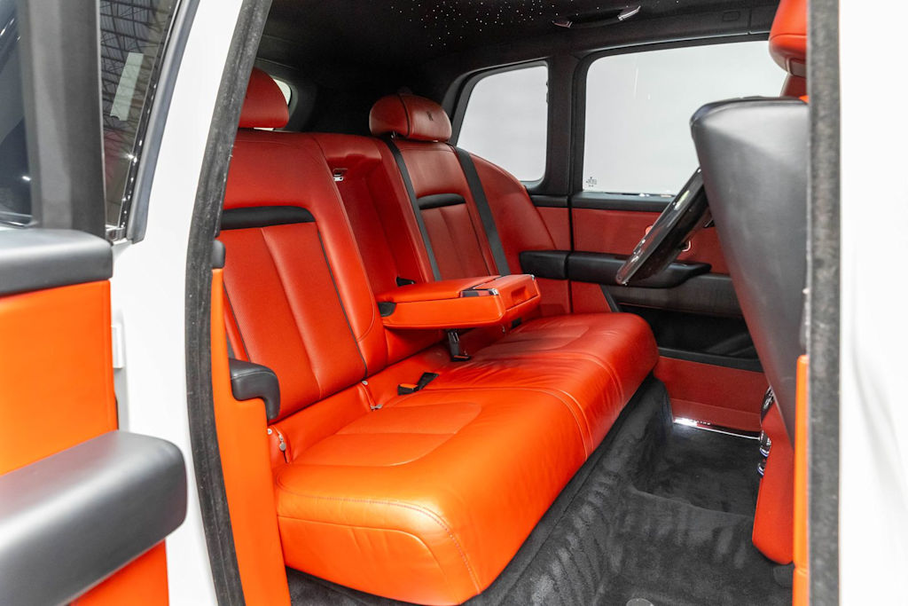 Thumbnail: 2020 Rolls-Royce Cullinan - 22