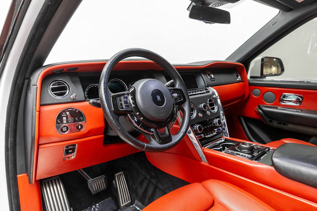 Thumbnail: 2020 Rolls-Royce Cullinan - 2