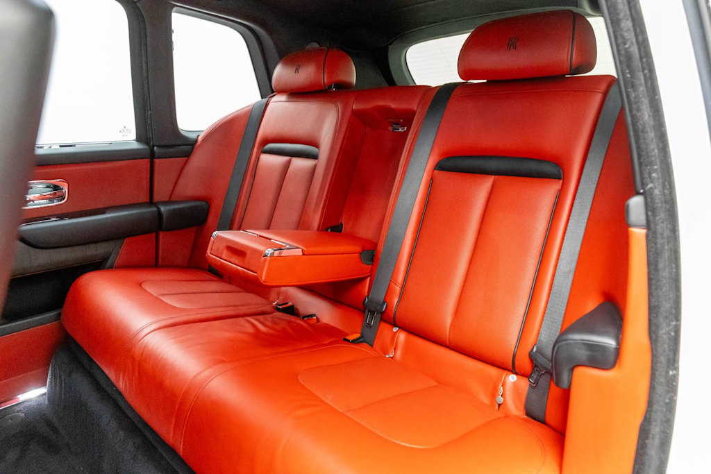 Thumbnail: 2020 Rolls-Royce Cullinan - 12
