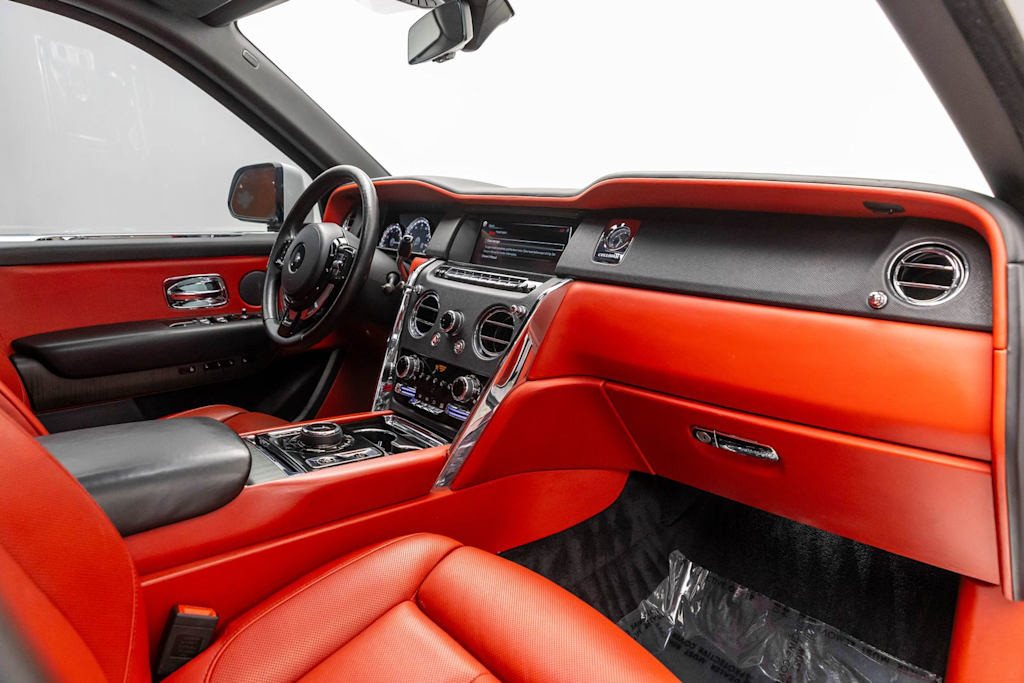 Thumbnail: 2020 Rolls-Royce Cullinan - 14