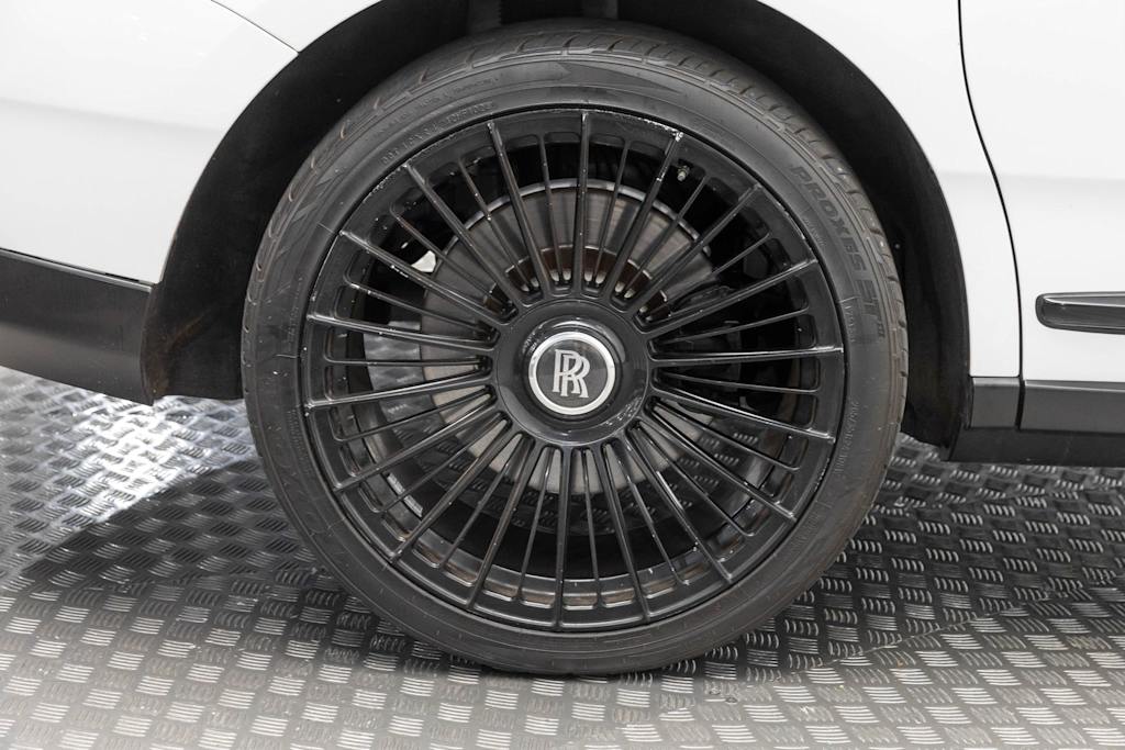 Thumbnail: 2020 Rolls-Royce Cullinan - 55