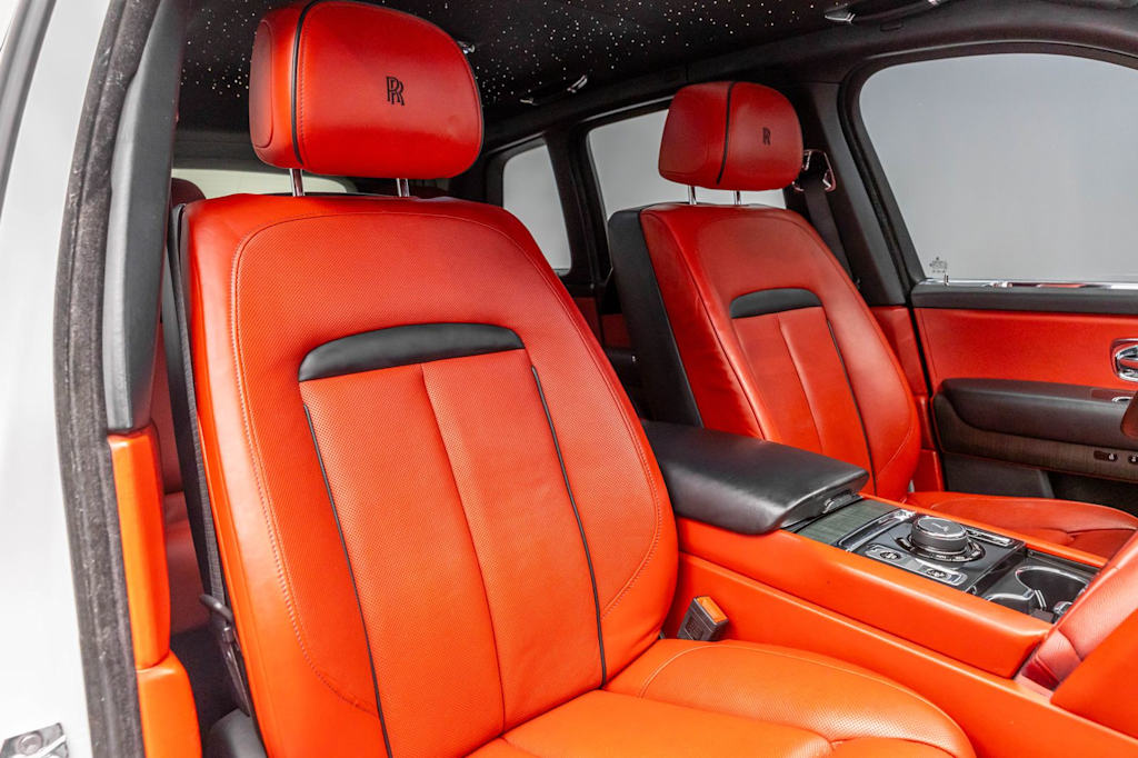 Thumbnail: 2020 Rolls-Royce Cullinan - 24