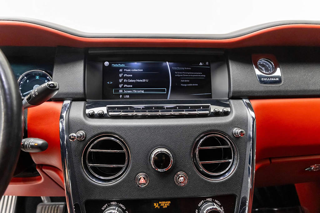 Thumbnail: 2020 Rolls-Royce Cullinan - 15