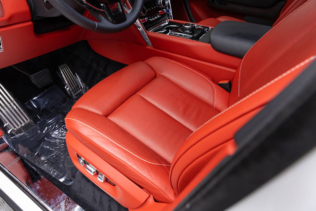 Thumbnail: 2021 Rolls-Royce Cullinan - 33