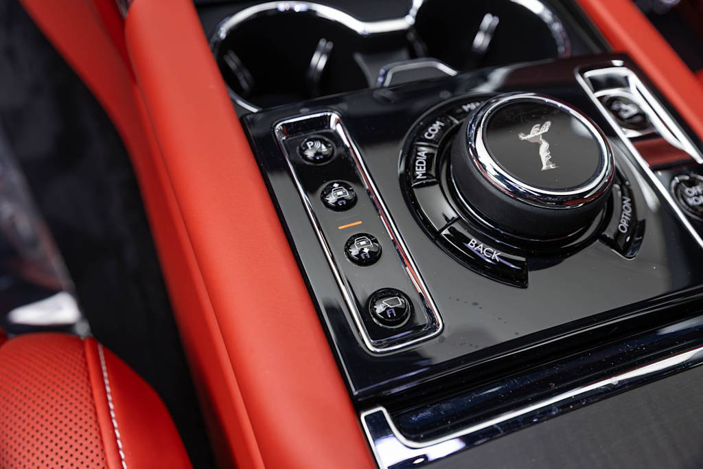 Thumbnail: 2021 Rolls-Royce Cullinan - 40