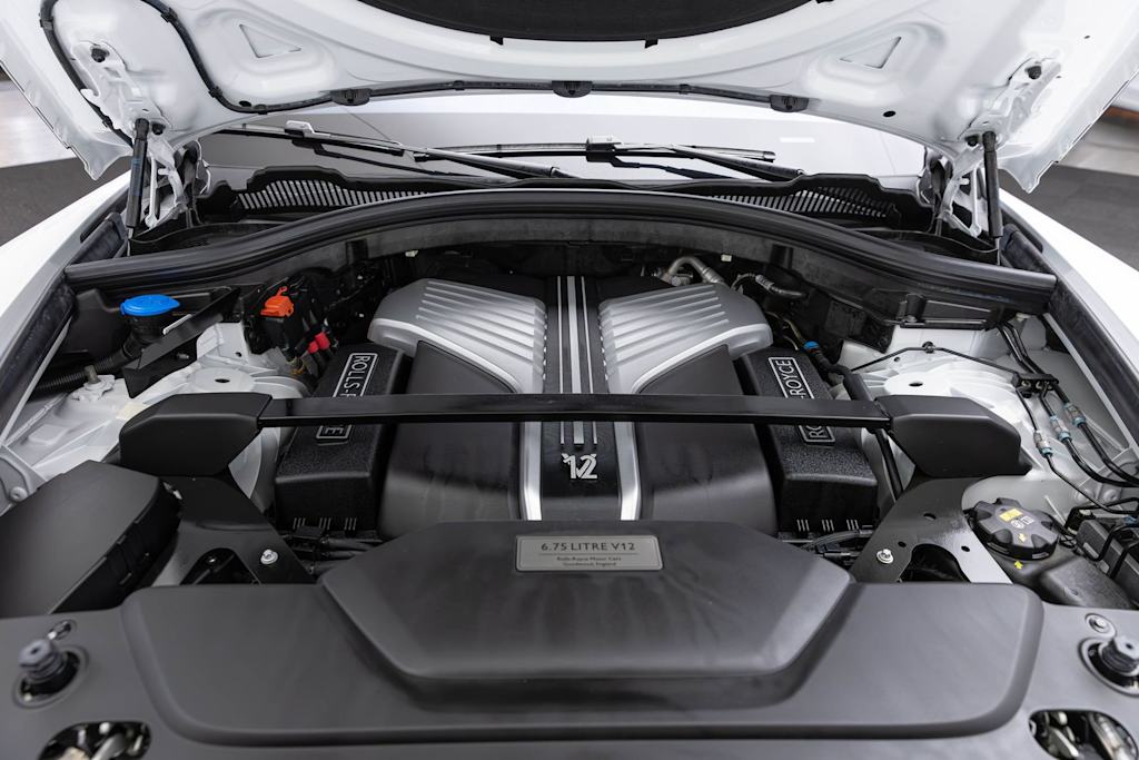 Thumbnail: 2021 Rolls-Royce Cullinan - 9