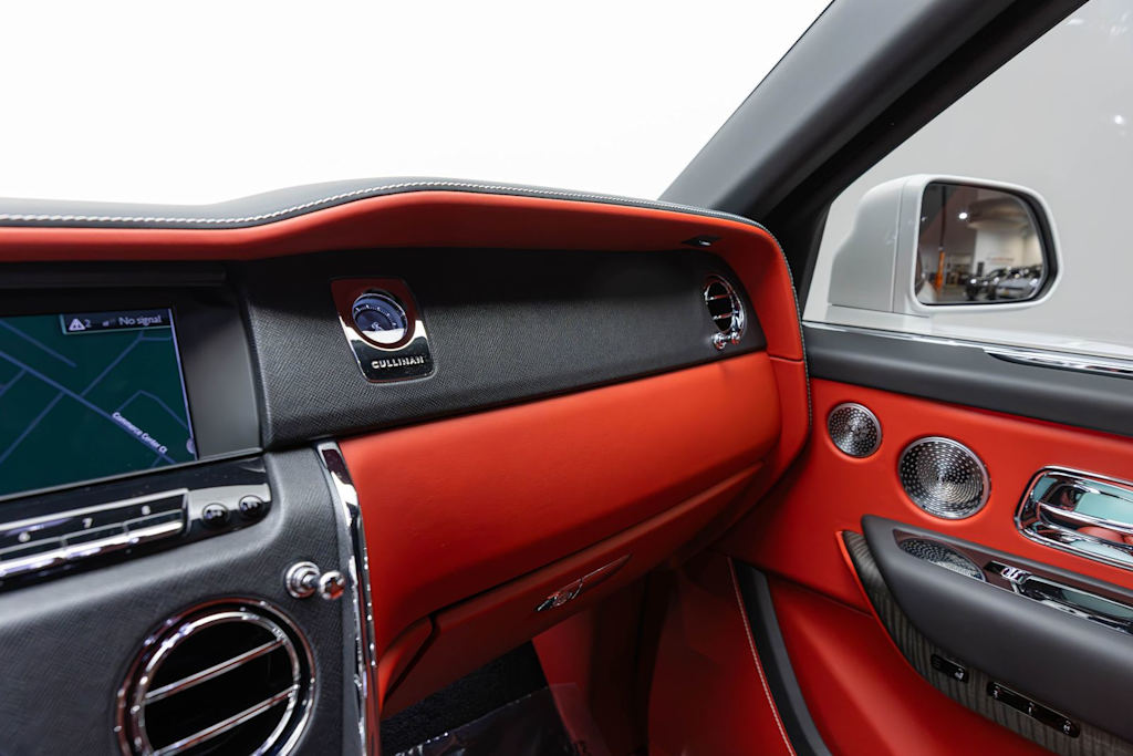 Thumbnail: 2021 Rolls-Royce Cullinan - 42